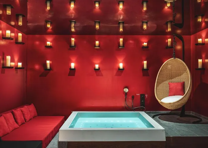 Chouchou Hotel 4*